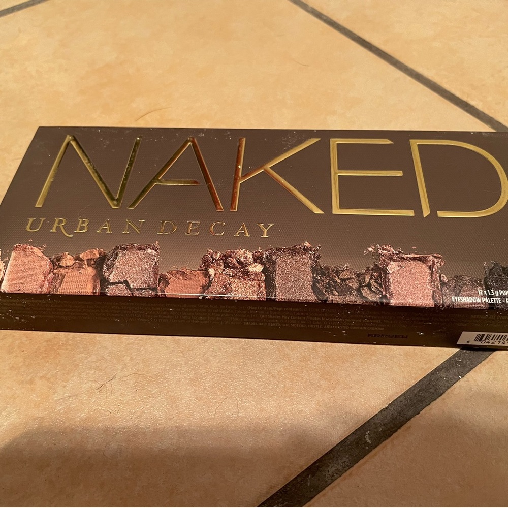 Urban Decay - Naked ORIGINAL PALETTE (discontinued)